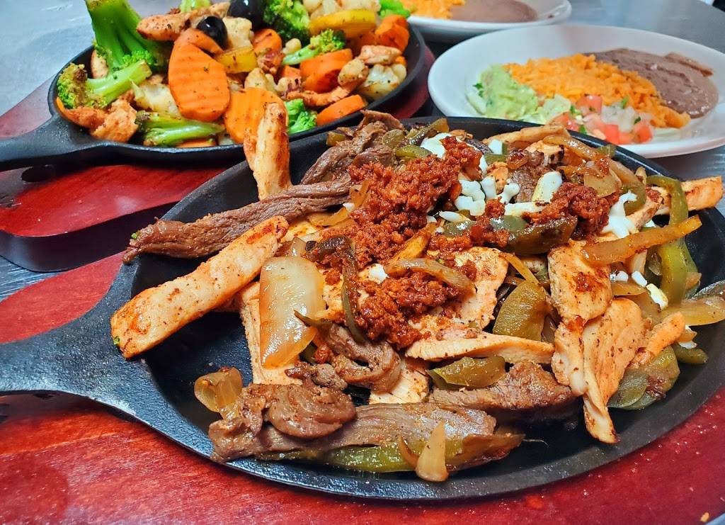 Capt. Lalos Cabin Mexican Grill | restaurant | 205 Bayou Gardens Blvd Suite A- B, Houma, LA 70364, USA | 9852624253 OR +1 985-262-4253