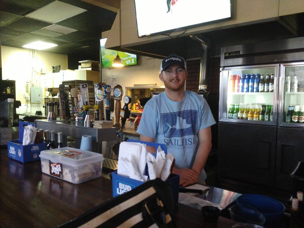 Chubbies | restaurant | 5208 Turnpike Feeder Rd, Fort Pierce, FL 34951, USA | 7724667600 OR +1 772-466-7600