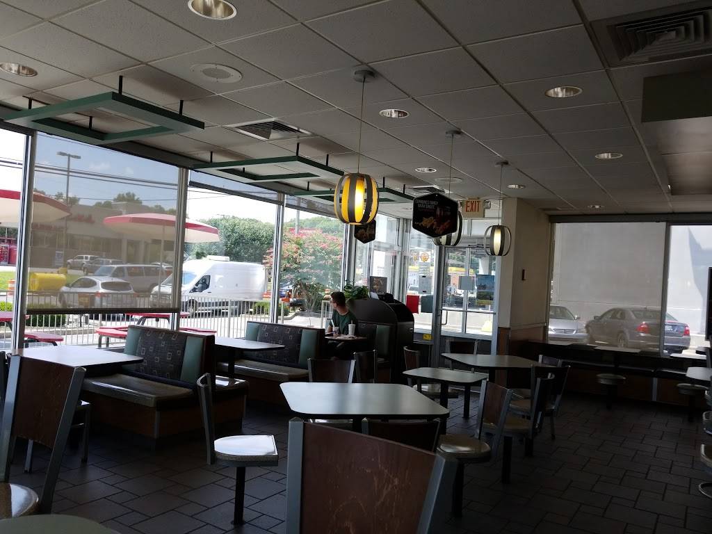 McDonalds | cafe | 2612 8th Ave S, Nashville, TN 37204, USA | 6153837045 OR +1 615-383-7045