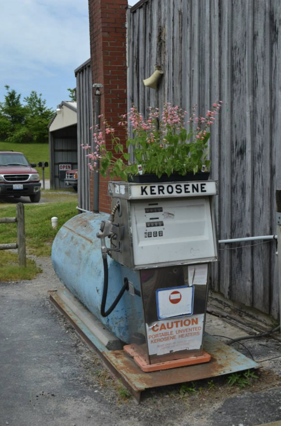 Harbisons Country Market | restaurant | IL-34, Herod, IL 62947, USA | 6182642091 OR +1 618-264-2091