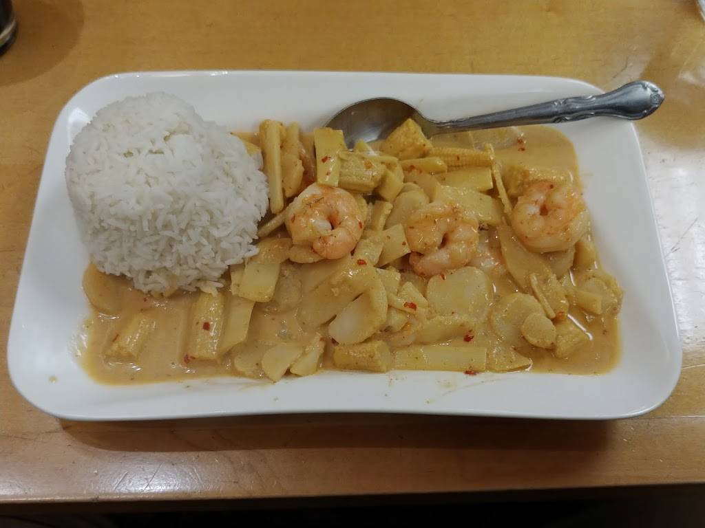 Von Thai | restaurant | 18140 E 10 Mile Rd, Eastpointe, MI 48021, USA | 5869440990 OR +1 586-944-0990