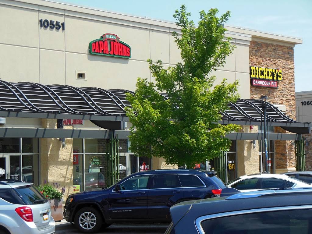Papa Johns Pizza | restaurant | 10551 E Garden Dr #104, Aurora, CO 80012, USA | 7207477272 OR +1 720-747-7272