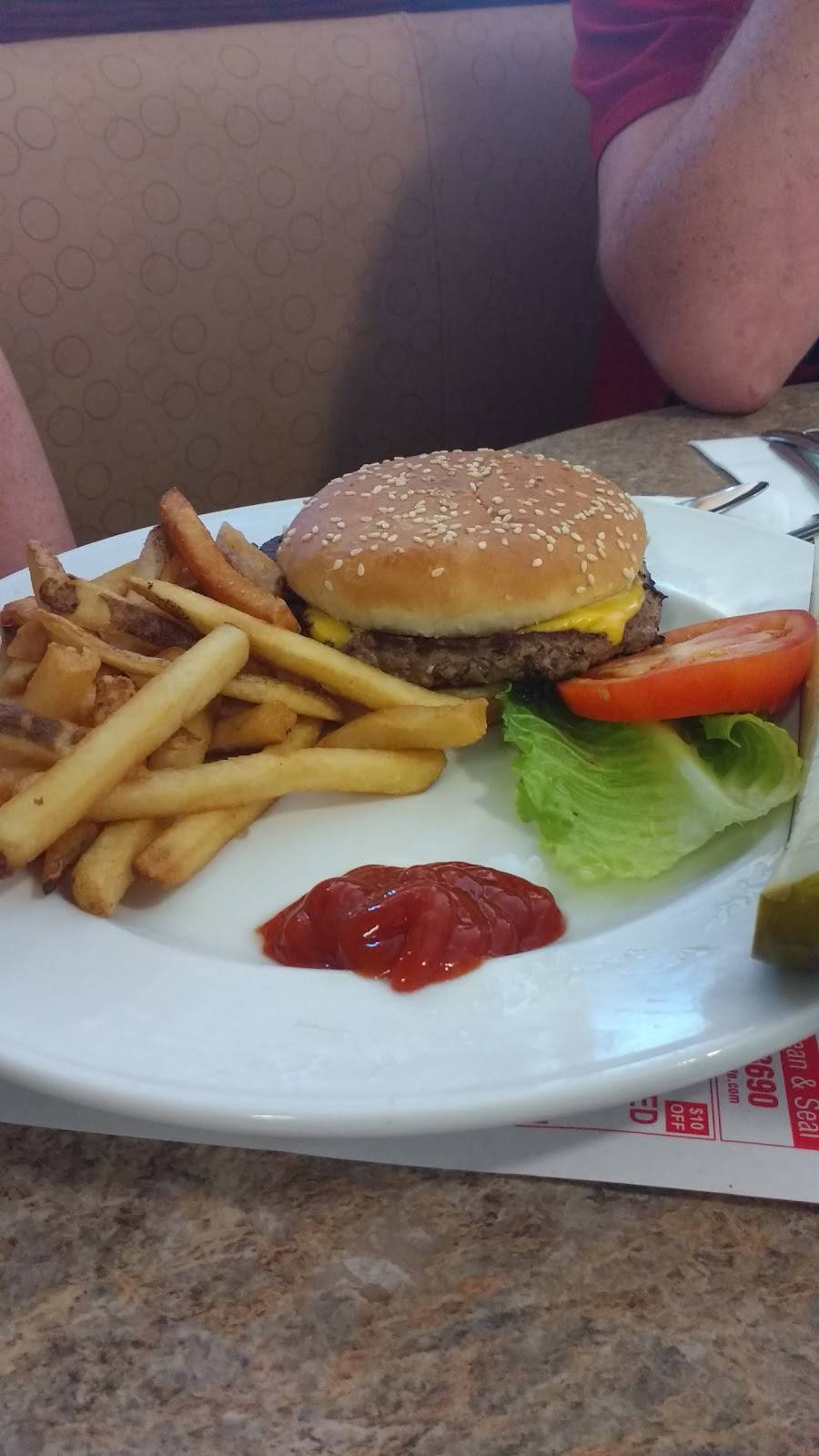 The Pancake Club | restaurant | 2257 US-41, Schererville, IN 46375, USA | 2198648457 OR +1 219-864-8457