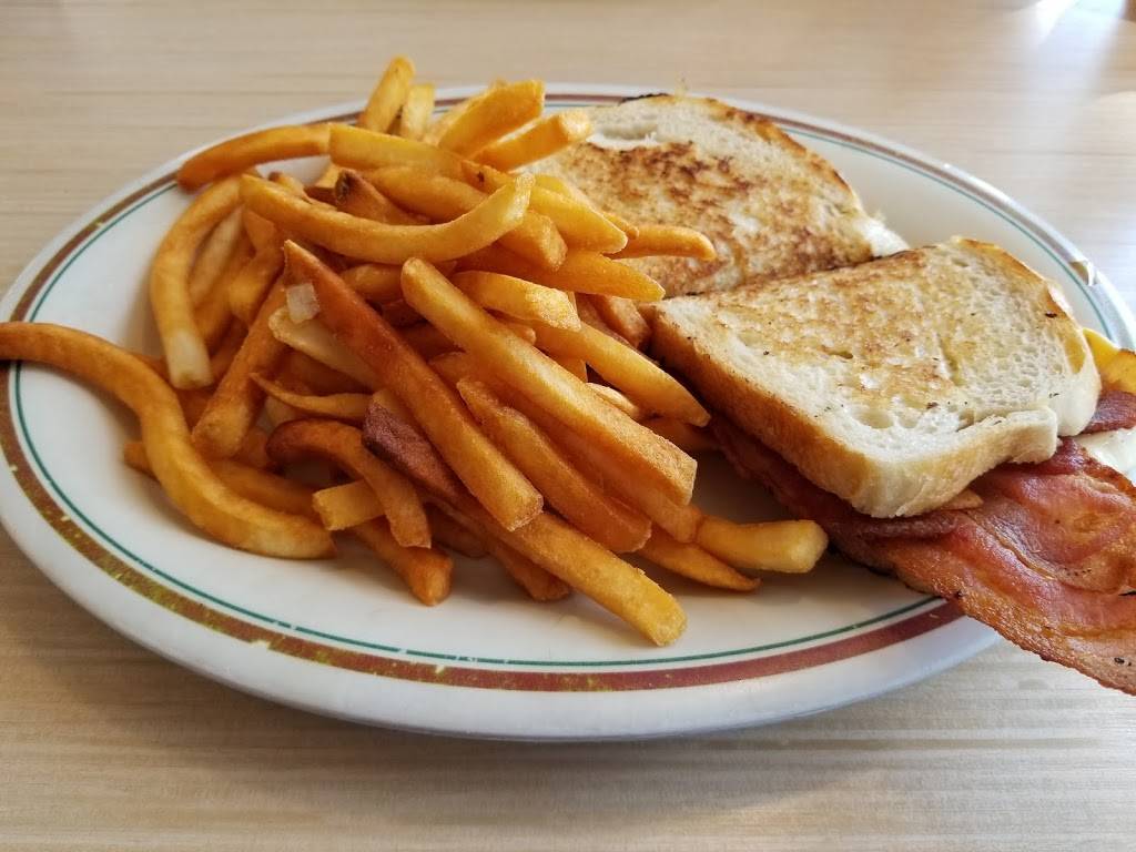 Huddle House | restaurant | 9047 Old Number Six Hwy, Santee, SC 29142, USA | 8038542220 OR +1 803-854-2220