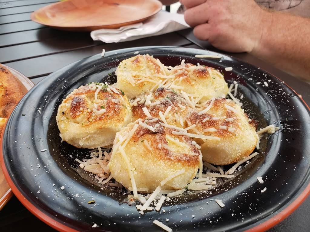 Fireside Pizza Cafe | restaurant | 1104 Nebraska Ave, Palm Harbor, FL 34683, USA | 7272163474 OR +1 727-216-3474