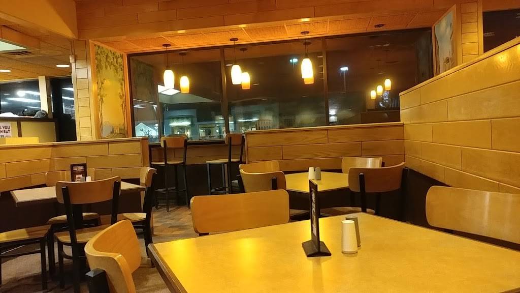 Papa Ginos | restaurant | 3 Continental Blvd, Merrimack, NH 03054, USA | 6034291476 OR +1 603-429-1476