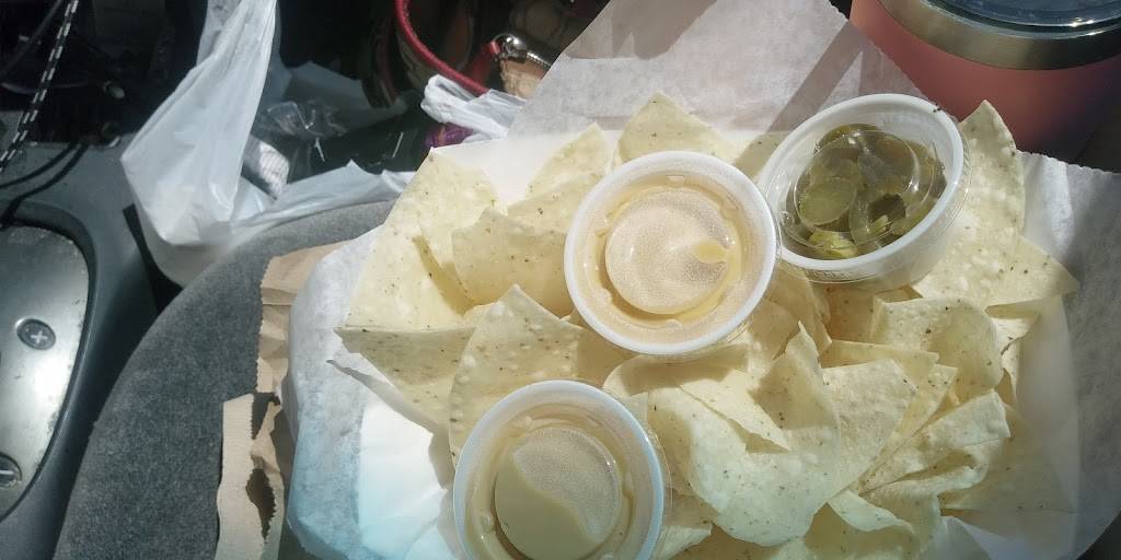 Taco Grande | restaurant | 2255 S Seneca St, Wichita, KS 67213, USA | 3162652551 OR +1 316-265-2551