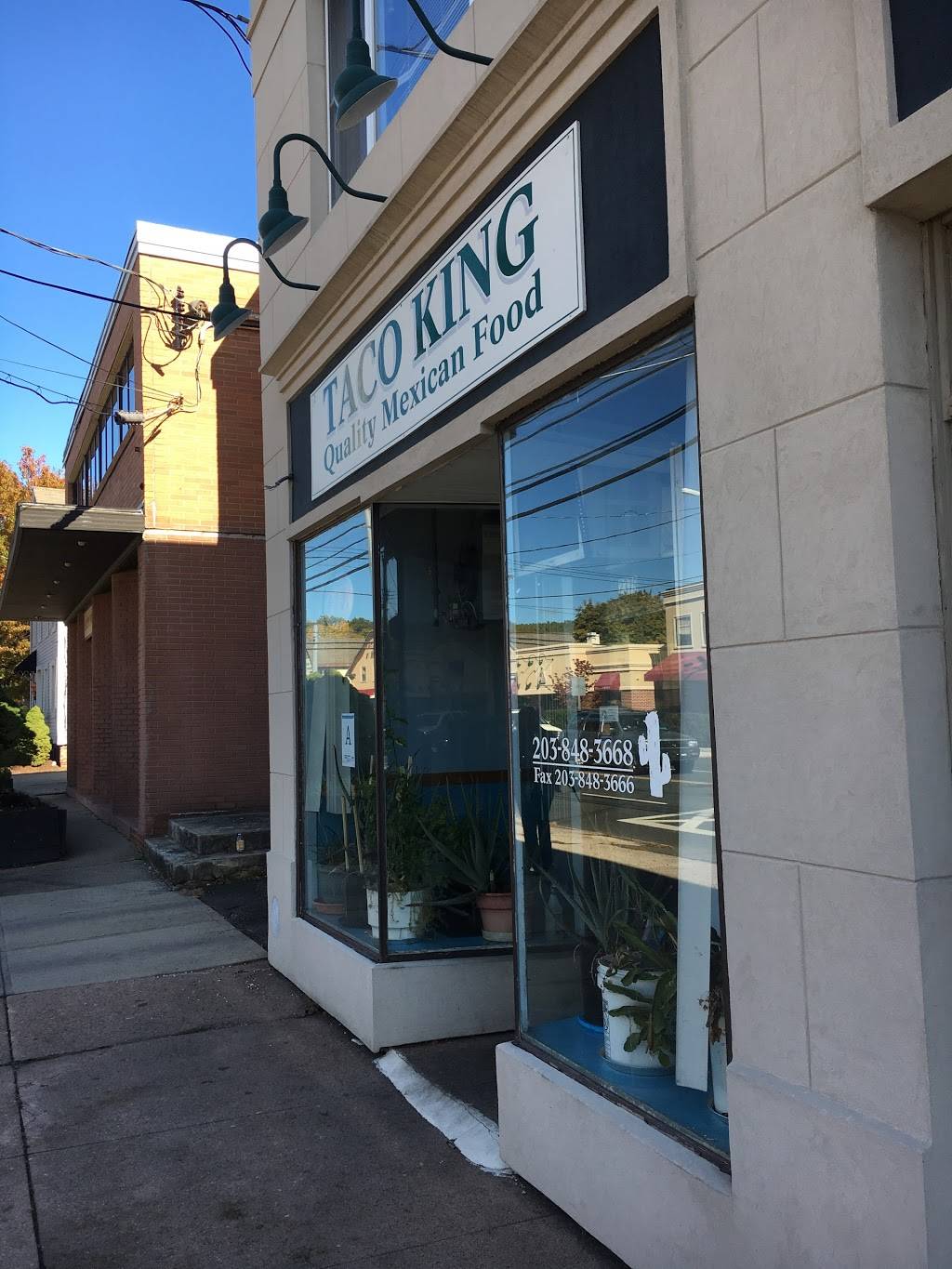 Taco King | restaurant | 2379 Whitney Ave, Hamden, CT 06518, USA | 2038483668 OR +1 203-848-3668