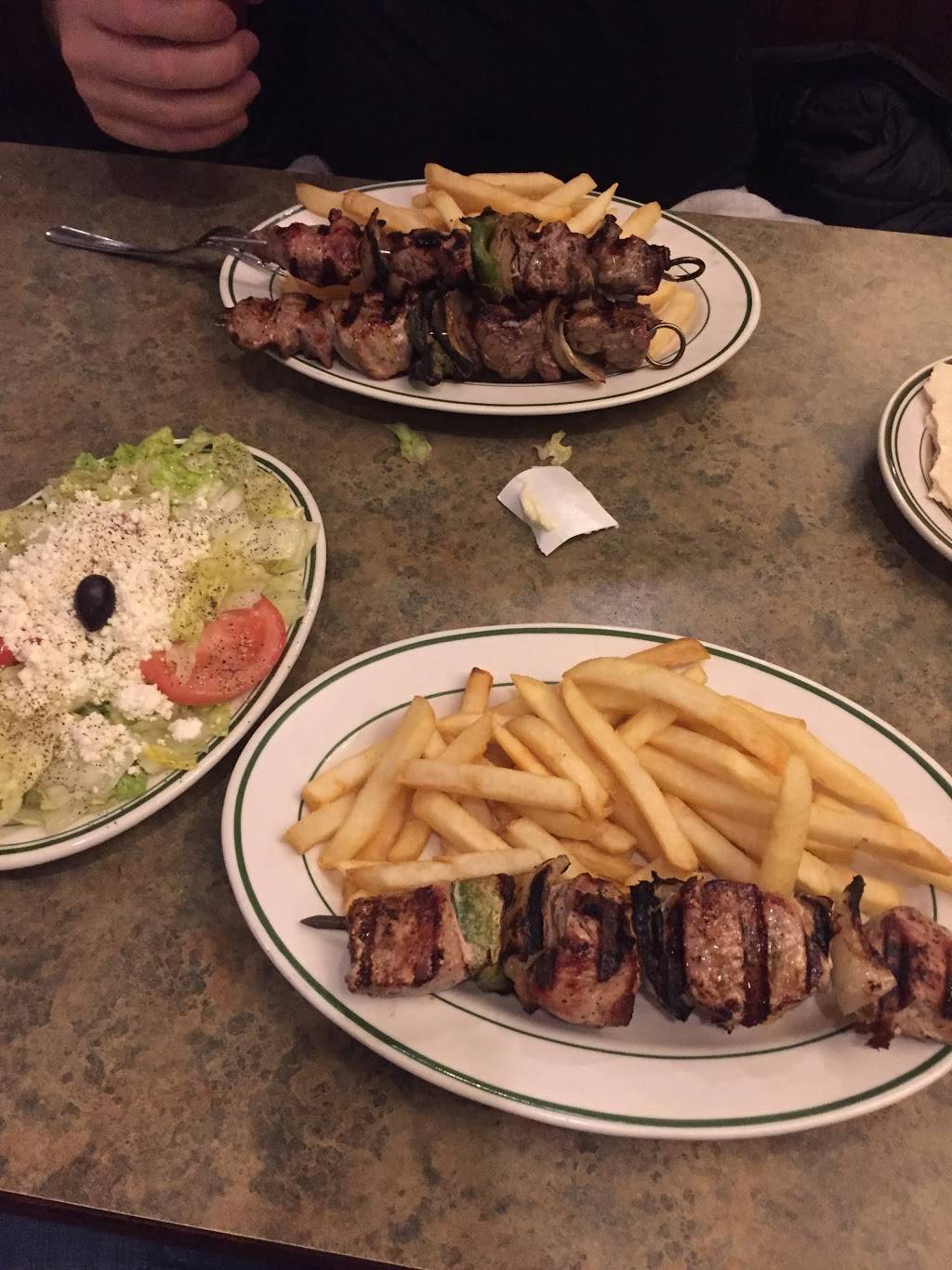 Demos Restaurant | restaurant | 146 Lexington St, Waltham, MA 02452, USA | 7818938359 OR +1 781-893-8359