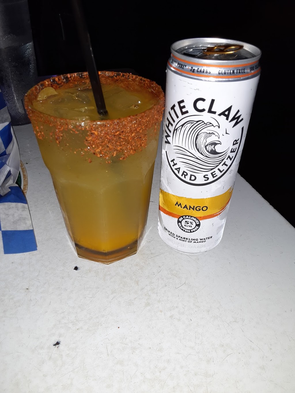 Little Woodrows Babcock Bar & Grill | restaurant | 2535 Babcock Rd, San Antonio, TX 78229, USA | 2106921500 OR +1 210-692-1500