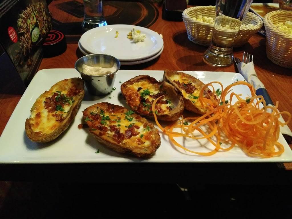 La Cage - Brasserie sportive | restaurant | 4210 Boulevard des Forges, Trois-Rivières, QC G8Y 1W3, Canada | 8193761537 OR +1 819-376-1537