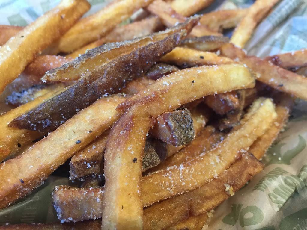 Wingstop | restaurant | 1619 Union Ave, Memphis, TN 38104, USA | 9017265839 OR +1 901-726-5839