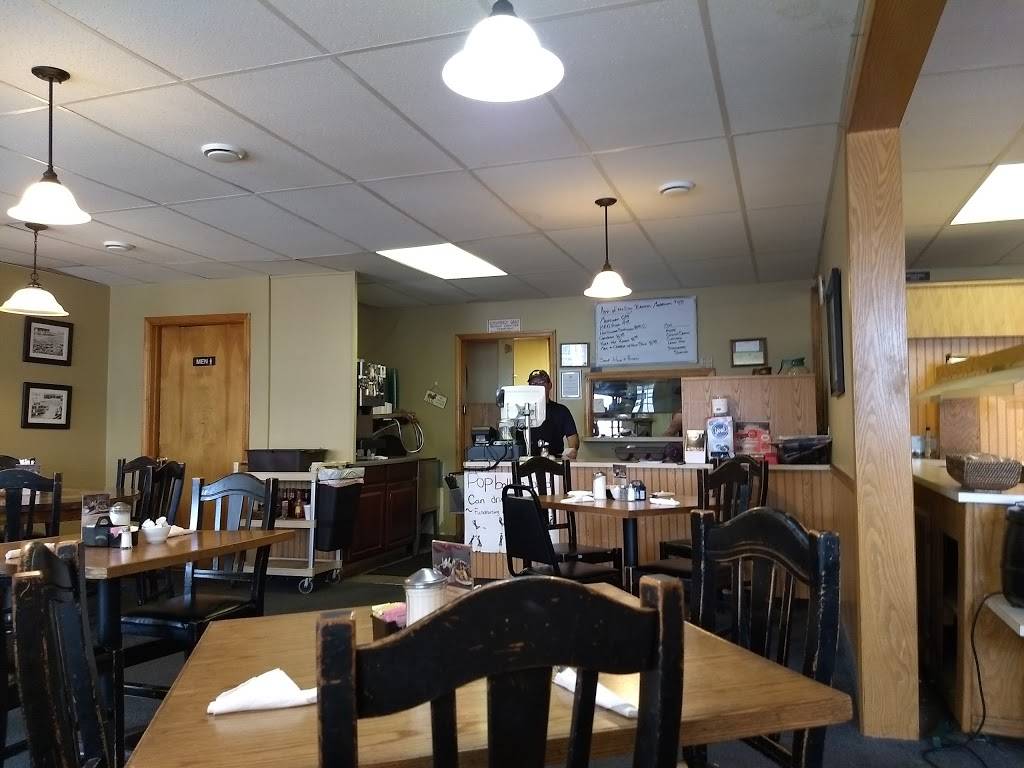 C & R Homestyle Cafe | restaurant | 1027 4th Ave, Lake Odessa, MI 48849, USA | 6163741123 OR +1 616-374-1123