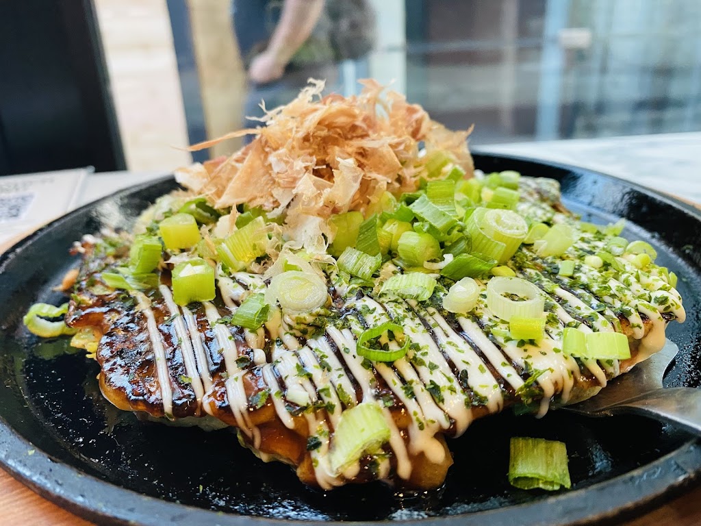 Gaijin | restaurant | 950 W Lake St, Chicago, IL 60607, USA | 3122651348 OR +1 312-265-1348