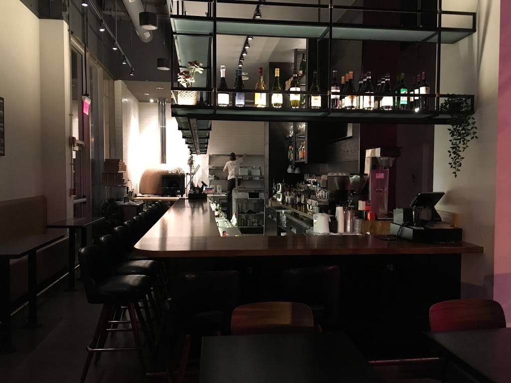 bar Vetti | restaurant | 800 S 4th St, Louisville, KY 40203, USA | 5028833331 OR +1 502-883-3331