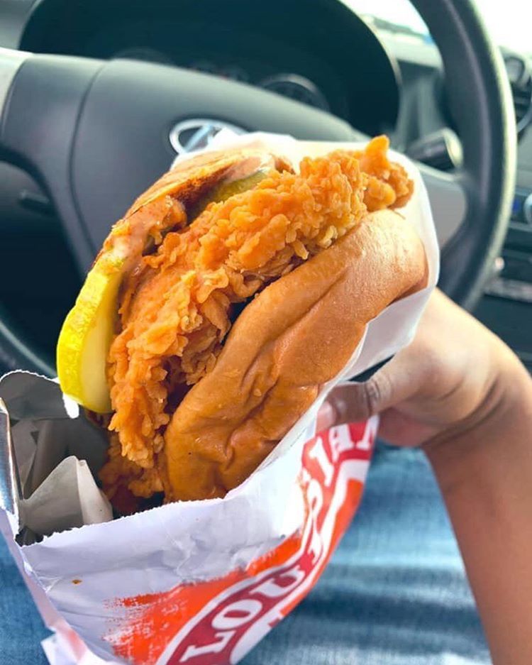 Popeyes Louisiana Kitchen | restaurant | 18739 S Nogales Hwy, Green Valley, AZ 85614, USA | 5202686490 OR +1 520-268-6490