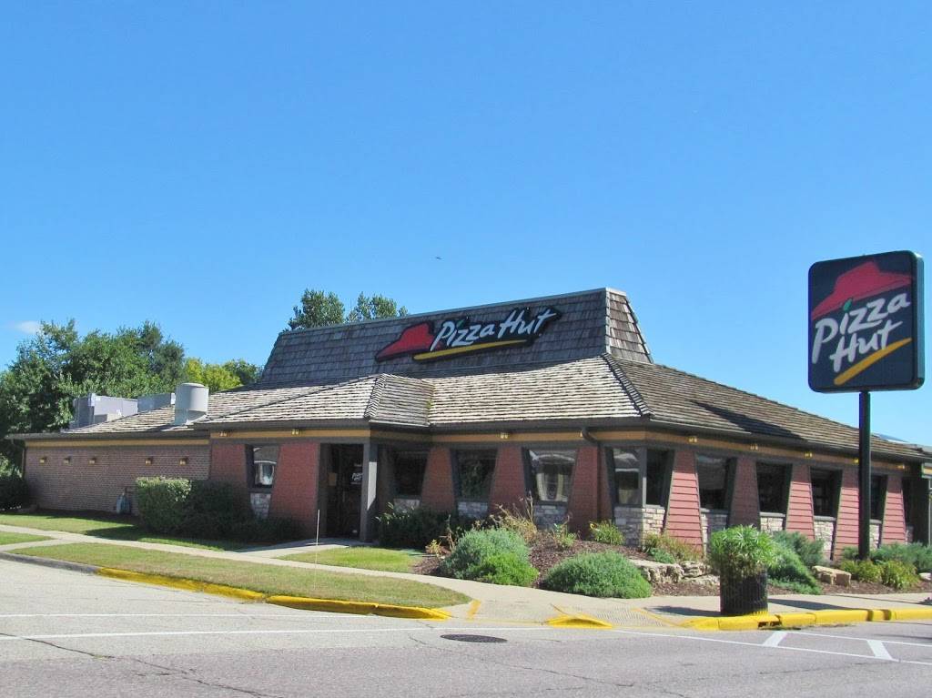 Pizza Hut | restaurant | 401 E Wisconsin St, Portage, WI 53901, USA | 6087428829 OR +1 608-742-8829