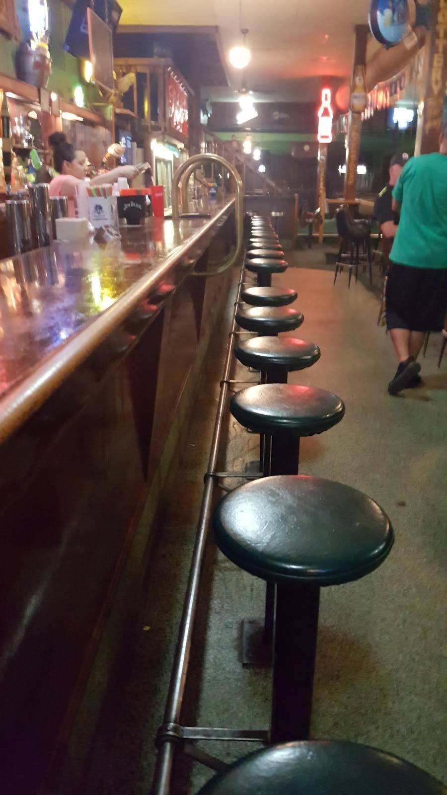 Long Branch Saloon | restaurant | 206 10th St, Worthington, MN 56187, USA | 5073766087 OR +1 507-376-6087