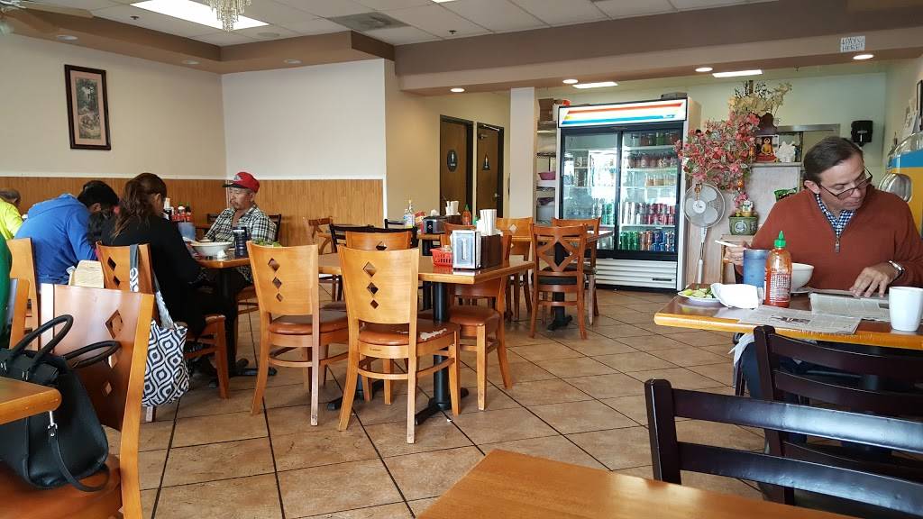 Pho Huynh | restaurant | 2603, 5180 Arlington Ave, Riverside, CA 92504, USA | 9513542799 OR +1 951-354-2799
