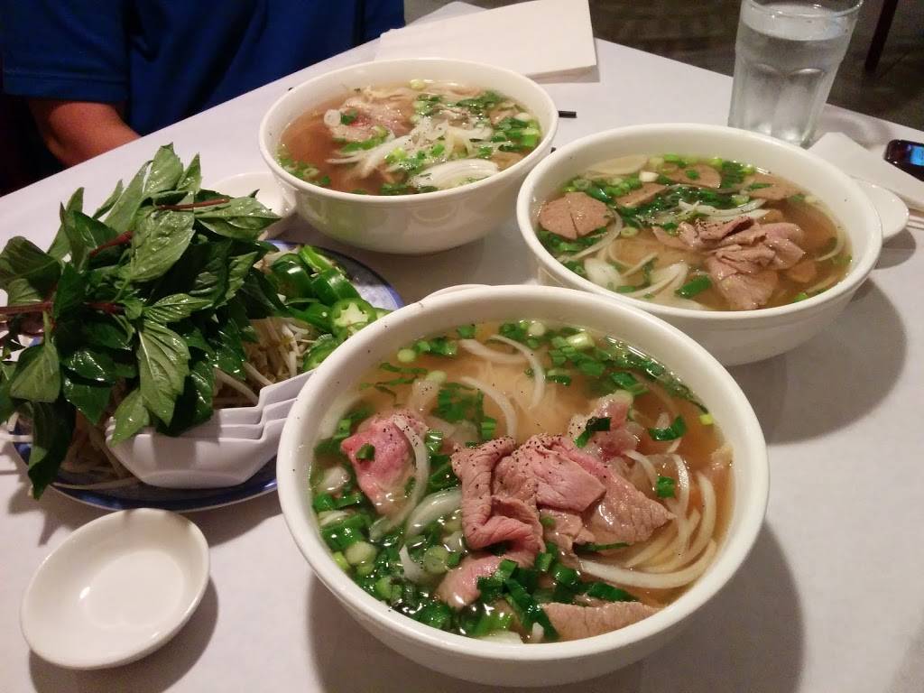 Hoanh Long Vietnamese & Chinese Restaurant | restaurant | 6148 N Lincoln Ave, Chicago, IL 60659, USA | 7735837770 OR +1 773-583-7770