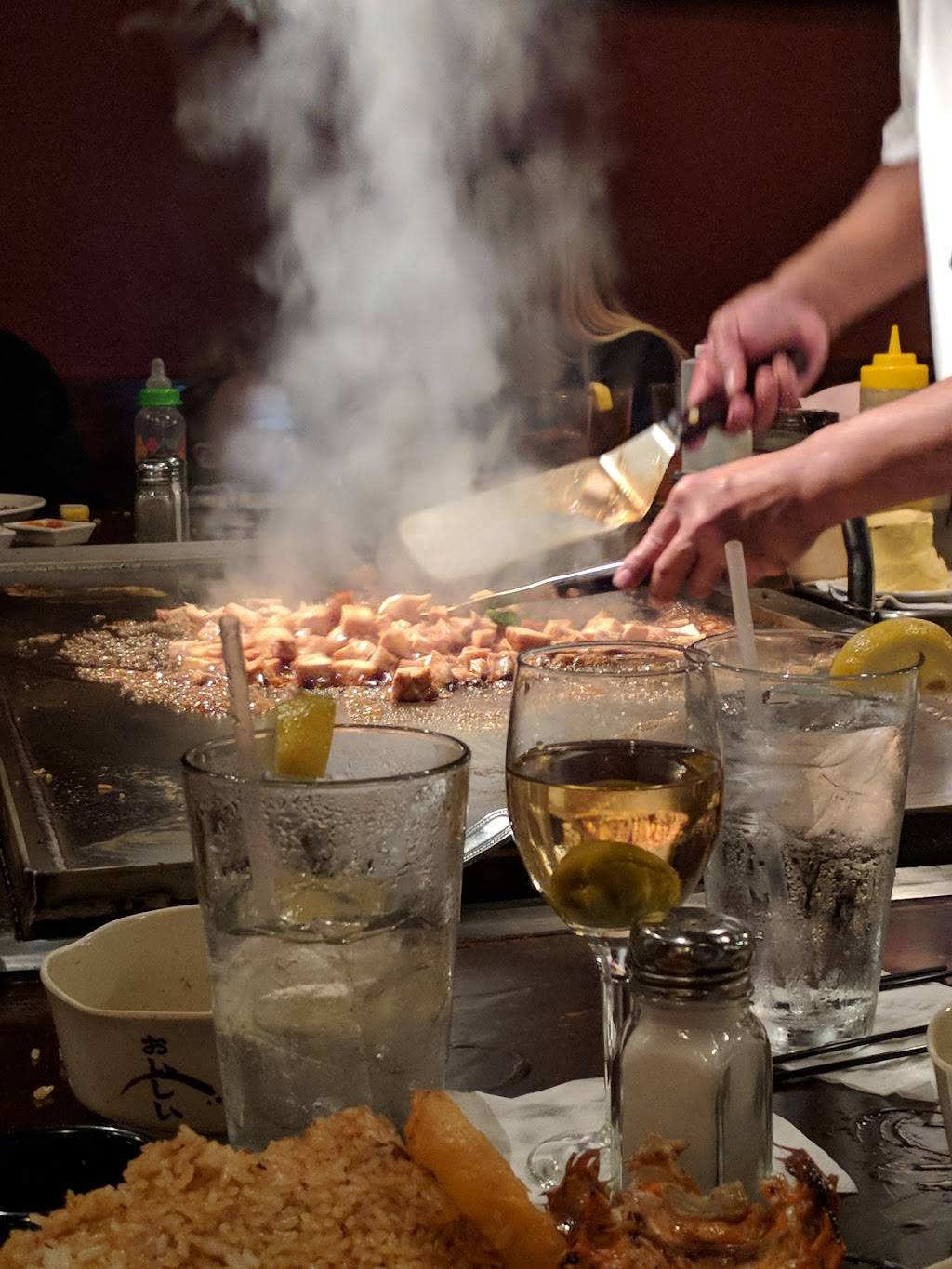 Misaki Japanese Steak House and Sushi | restaurant | 8207 Kingston Pike, Knoxville, TN 37919, USA | 8656913121 OR +1 865-691-3121