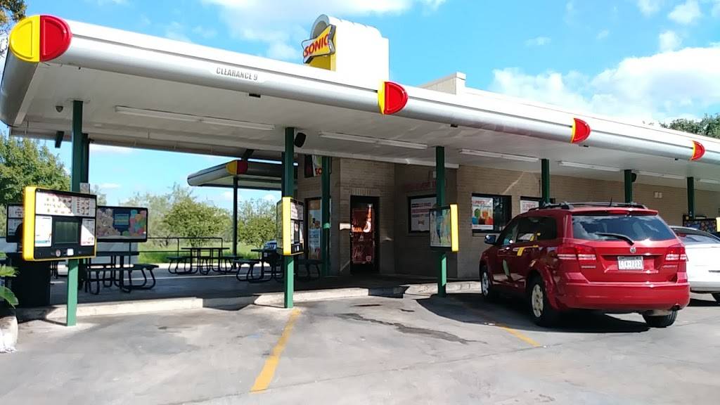 Sonic Drive-In | restaurant | 8738 Potranco Rd, San Antonio, TX 78251, USA | 2105093964 OR +1 210-509-3964