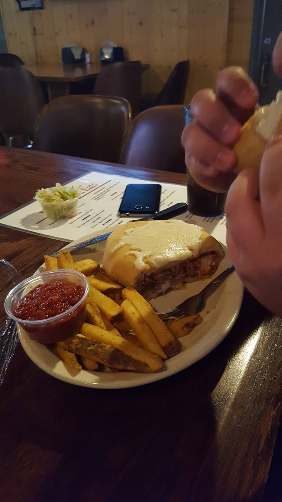 Fast Eddys | restaurant | 1704 Rockport Rd, Janesville, WI 53548, USA | 6087562929 OR +1 608-756-2929