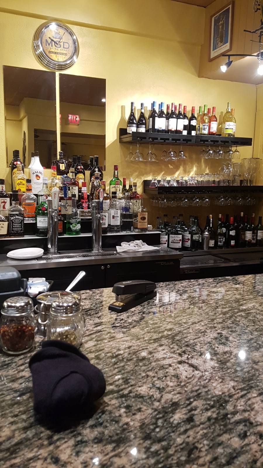 Cafe Valentina | restaurant | 1323 McKennans Church Rd, Wilmington, DE 19808, USA | 3029960301 OR +1 302-996-0301