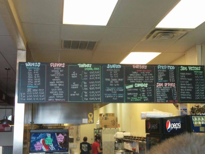 The Wing Shack | restaurant | 3260 Irving Blvd #100, Dallas, TX 75247, USA | 2146300100 OR +1 214-630-0100