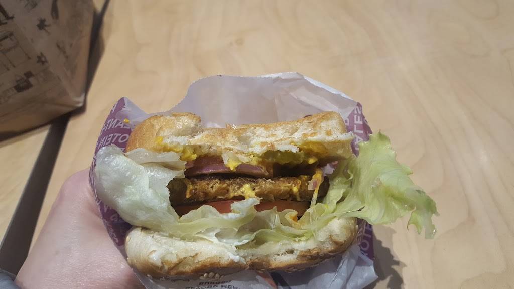 A&W Canada | restaurant | 1636 Highway 15, RR2, Kingston, ON K7L 5H6, Canada | 6135448221 OR +1 613-544-8221