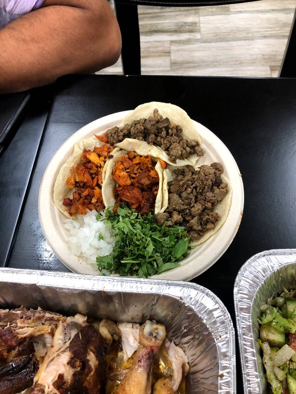 Keriko Pollos y Tacos | restaurant | 5623 Mission Boulevard, Riverside, CA 92509, USA | 9512899928 OR +1 951-289-9928