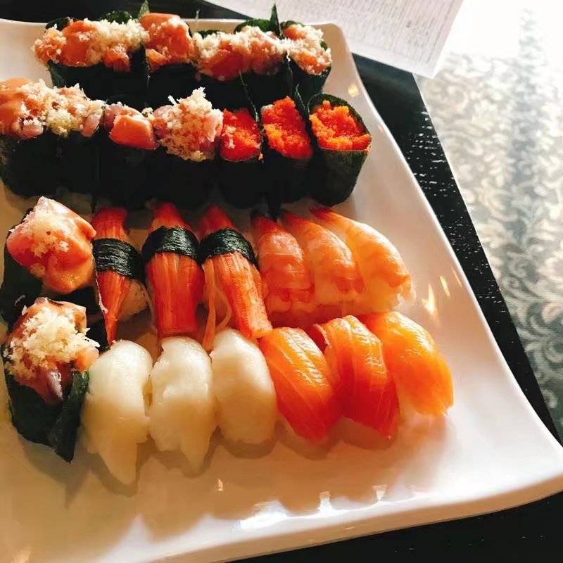 Sakura Sushi | restaurant | 170 McNaughton Ave W, Chatham, ON N7L 1R2, Canada | 5193809888 OR +1 519-380-9888