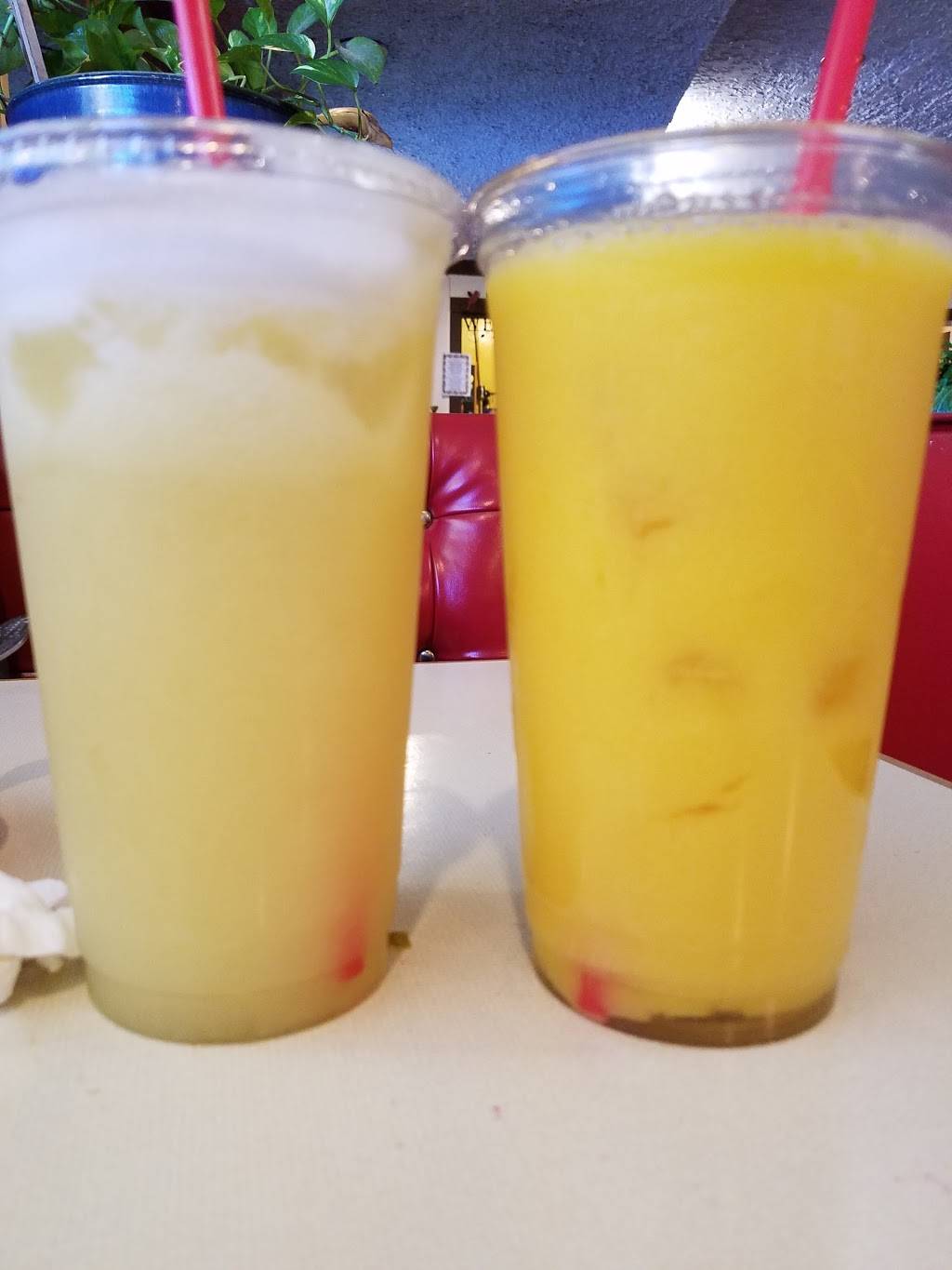 Familia Loritos | restaurant | 2525 W Bethany Home Rd, Phoenix, AZ 85017, USA | 6029731797 OR +1 602-973-1797