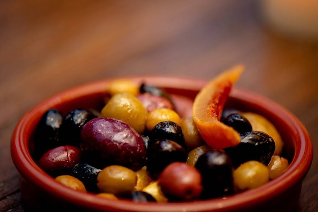 Tangierino Restaurant | restaurant | 83 Main St, Boston, MA 02129, USA | 6172426009 OR +1 617-242-6009