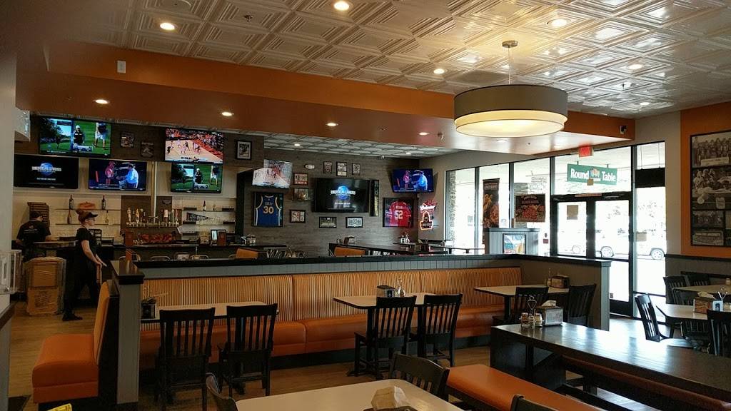 Round Table Pizza | meal delivery | 40 Raleys Town Centre, Rohnert Park, CA 94928, USA | 7075850555 OR +1 707-585-0555