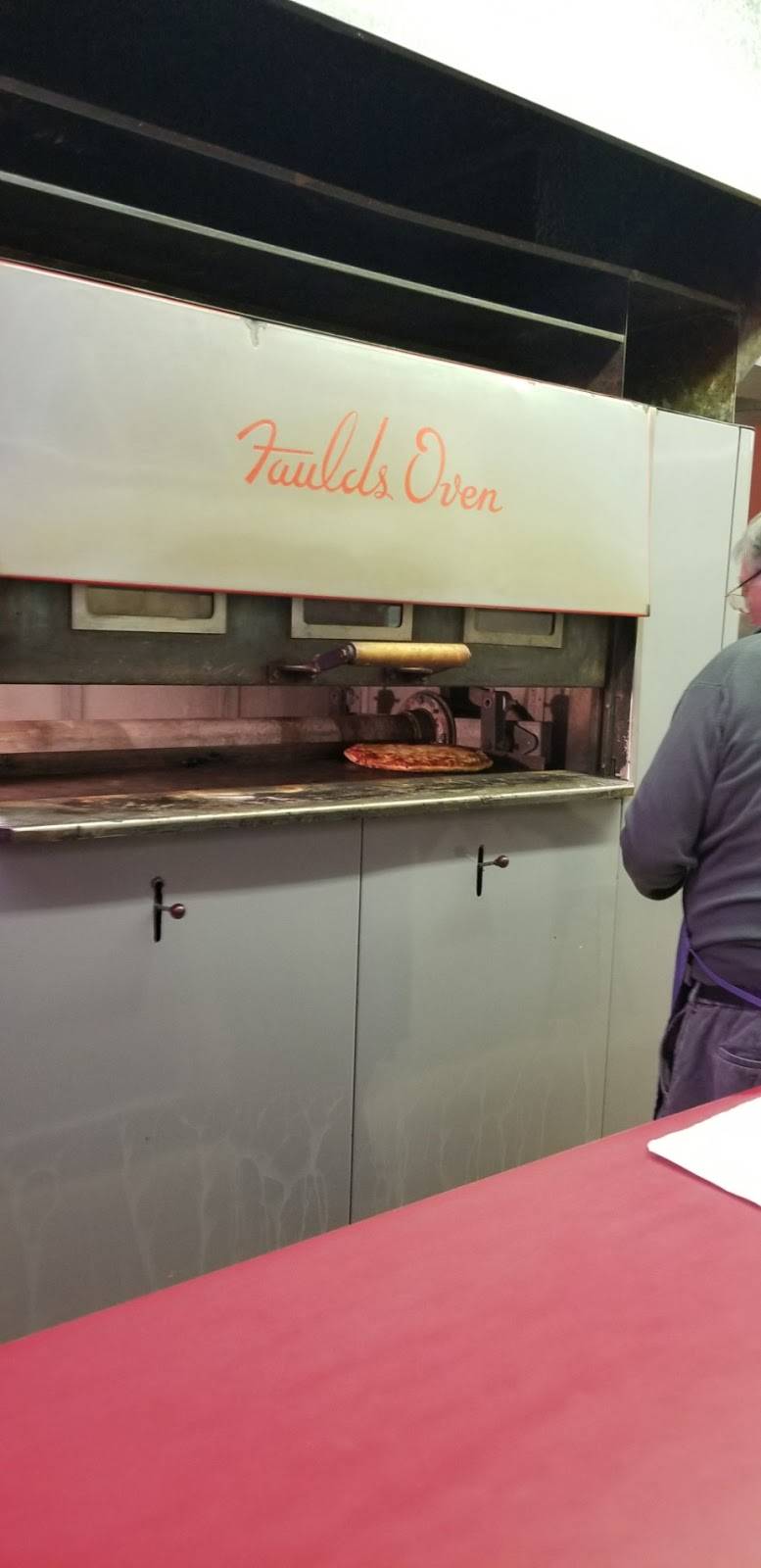 Village Pizza | restaurant | 17260 Oak Park Ave # 1, Tinley Park, IL 60477, USA | 7085324440 OR +1 708-532-4440