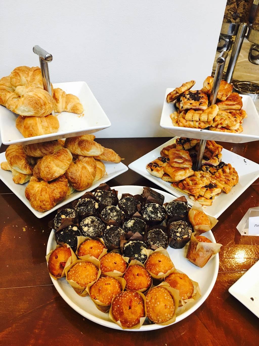 Regatta Bar & Grille | restaurant | 1113 6th Ave, Seattle, WA 98101, USA | 2064641980 OR +1 206-464-1980