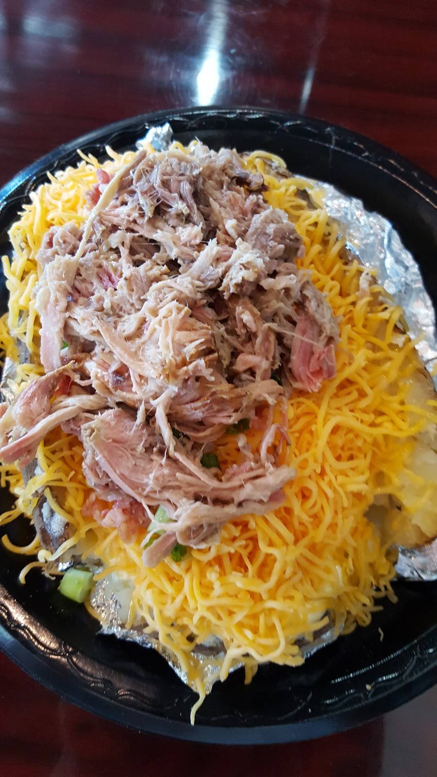 Ricks Barbecue | restaurant | 212 Warrior Dr, Murfreesboro, TN 37128, USA | 6158931100 OR +1 615-893-1100