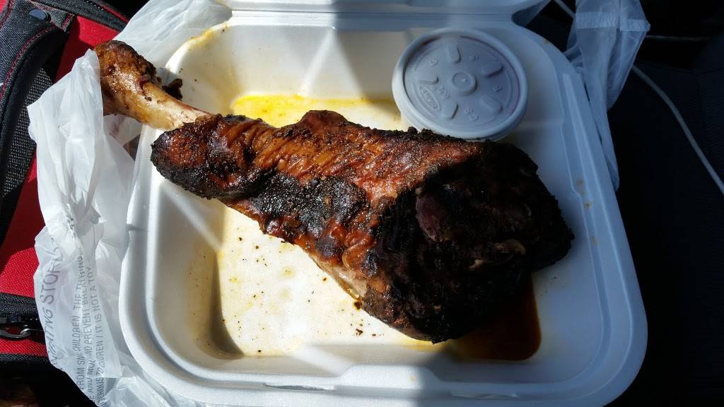 Big Daddys Bar-B-Que | restaurant | 1020 N State St, San Jacinto, CA 92583, USA | 9516541923 OR +1 951-654-1923