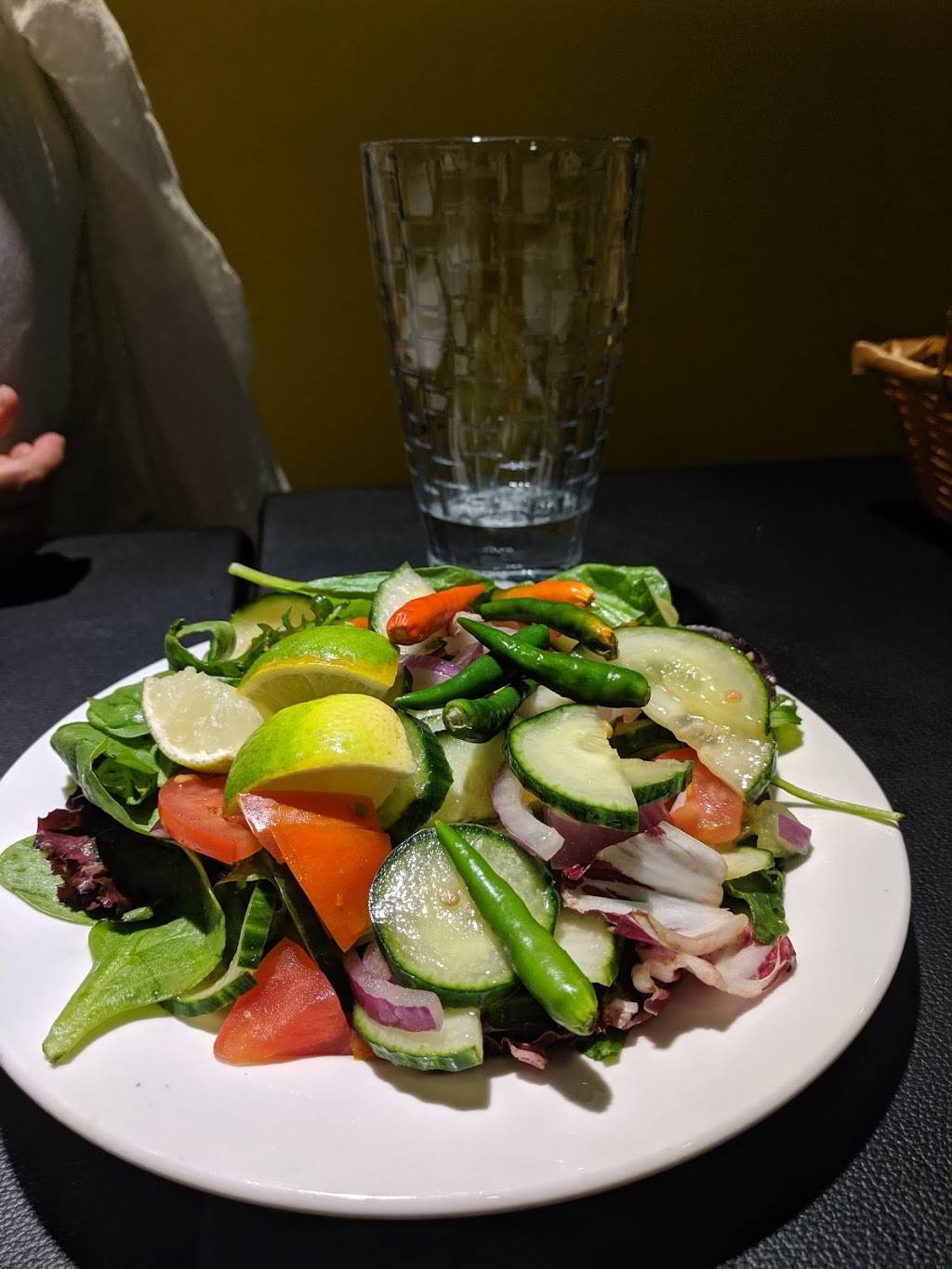 Ghoroaa Classic Restaurant | restaurant | 3454 Danforth Ave, Scarborough, ON M1L 1E1, Canada | 4166903454 OR +1 416-690-3454