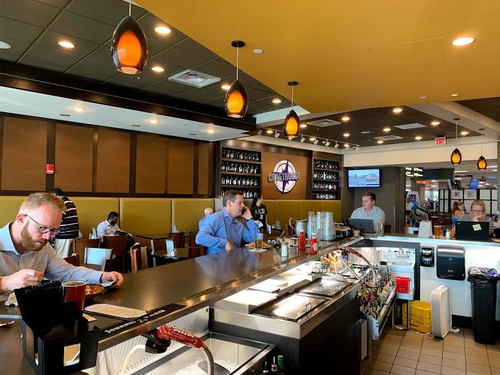 Portermill | restaurant | 5800 Fleur Dr, Des Moines, IA 50321, USA | 5152565347 OR +1 515-256-5347