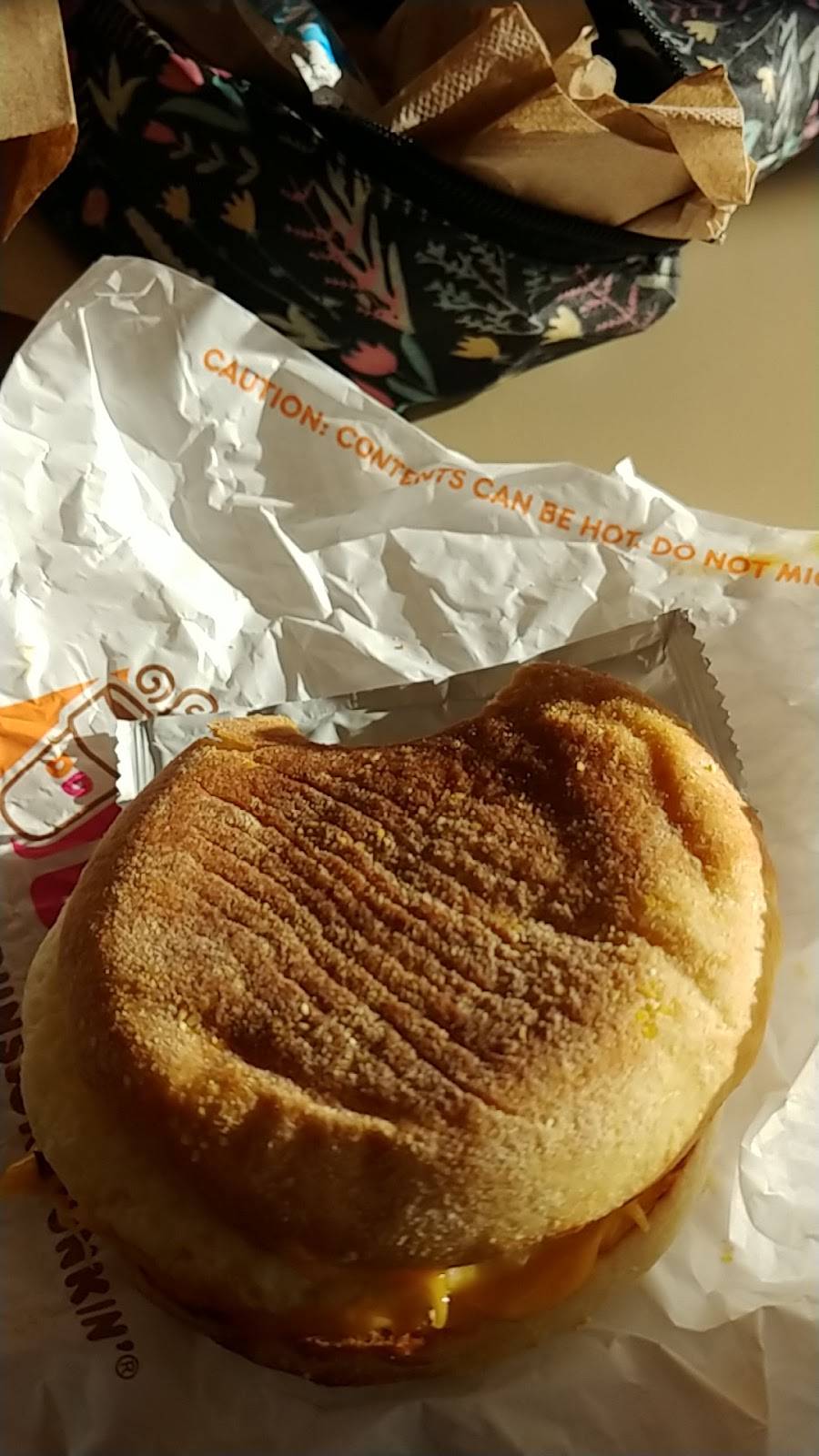 Dunkin | cafe | 3302 E Bay Dr, Holmes Beach, FL 34217, USA | 9412420260 OR +1 941-242-0260