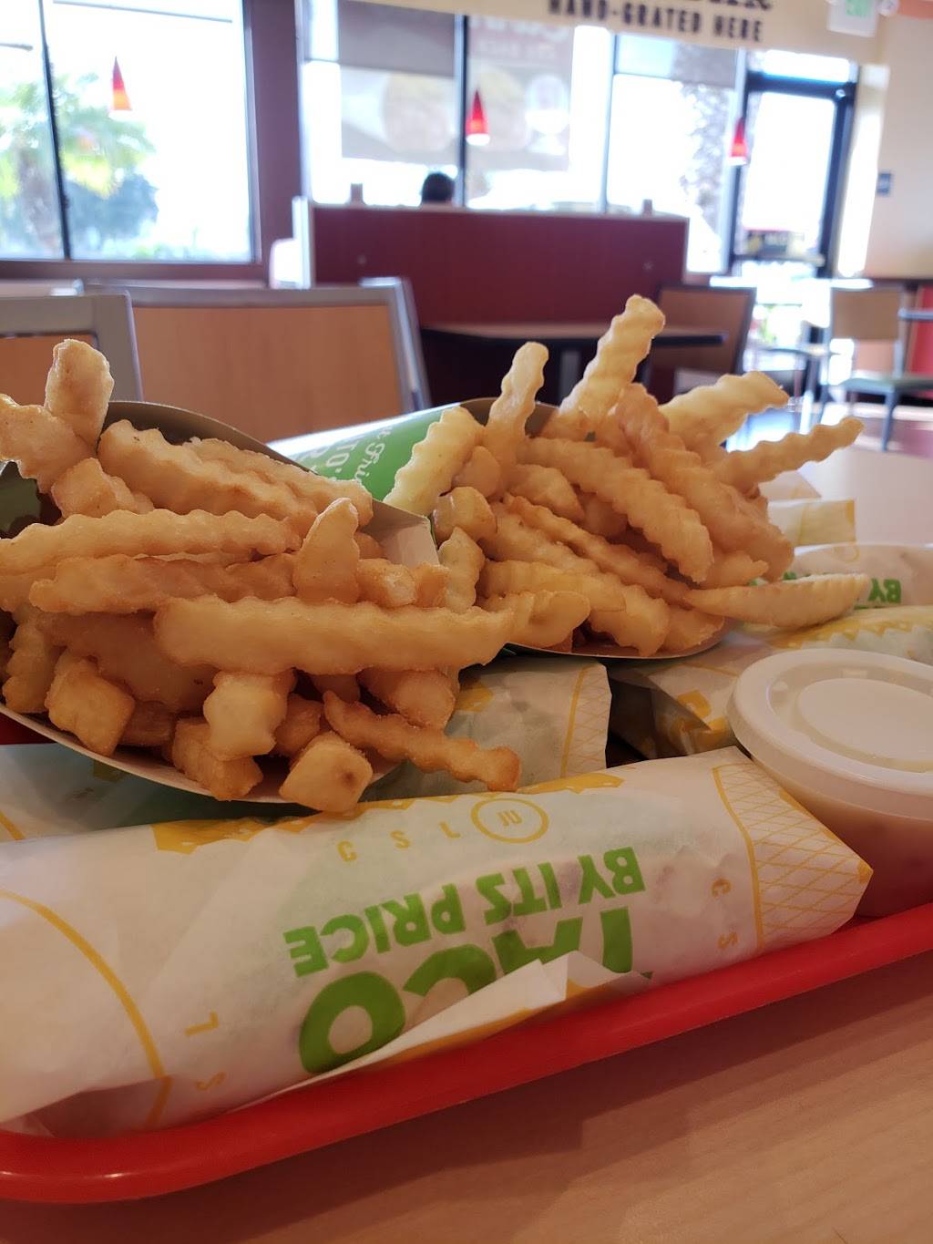 Del Taco | meal takeaway | 1720 Superior Ave, Costa Mesa, CA 92627, USA | 9496311831 OR +1 949-631-1831