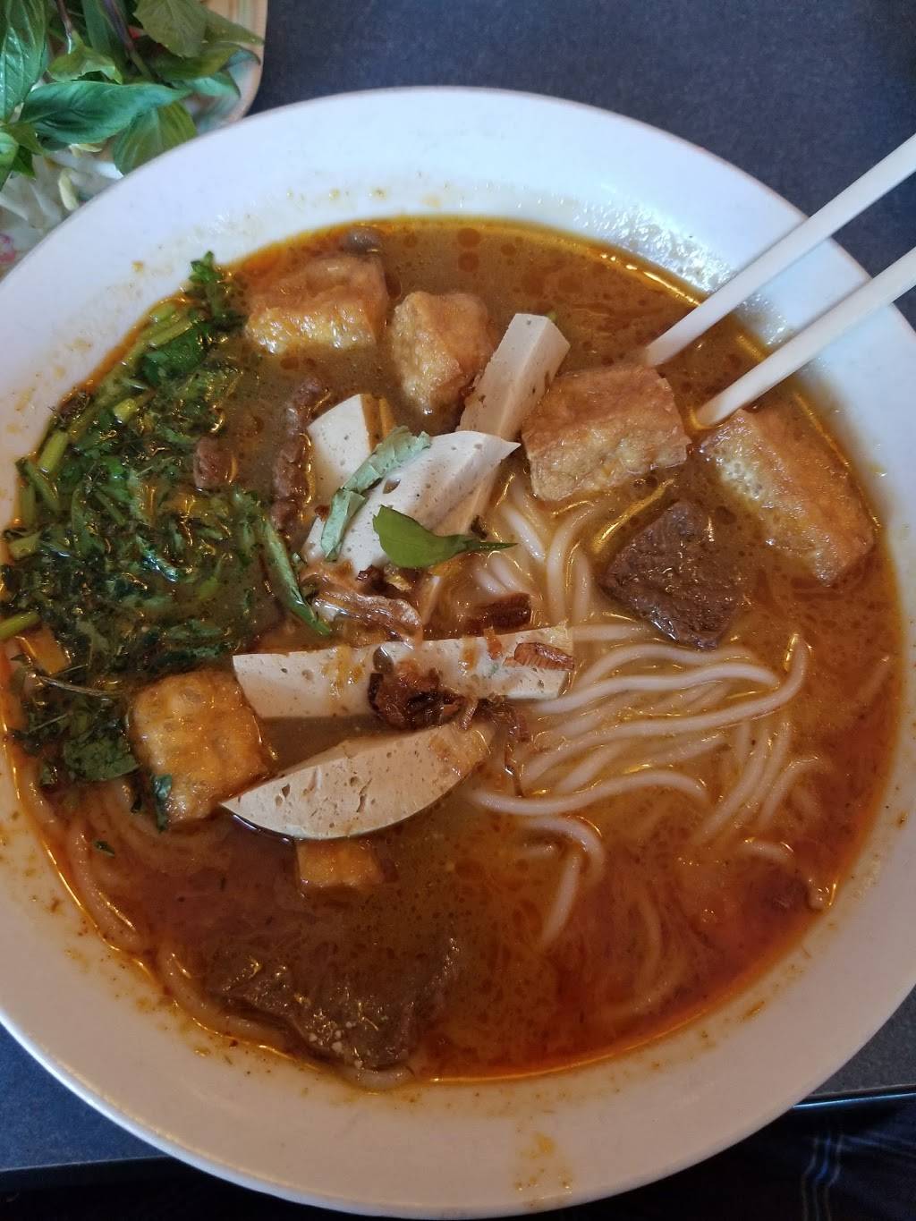 Saigon On Brant | restaurant | 474 Brant St, Burlington, ON L7R 2G3, Canada | 9056339262 OR +1 905-633-9262