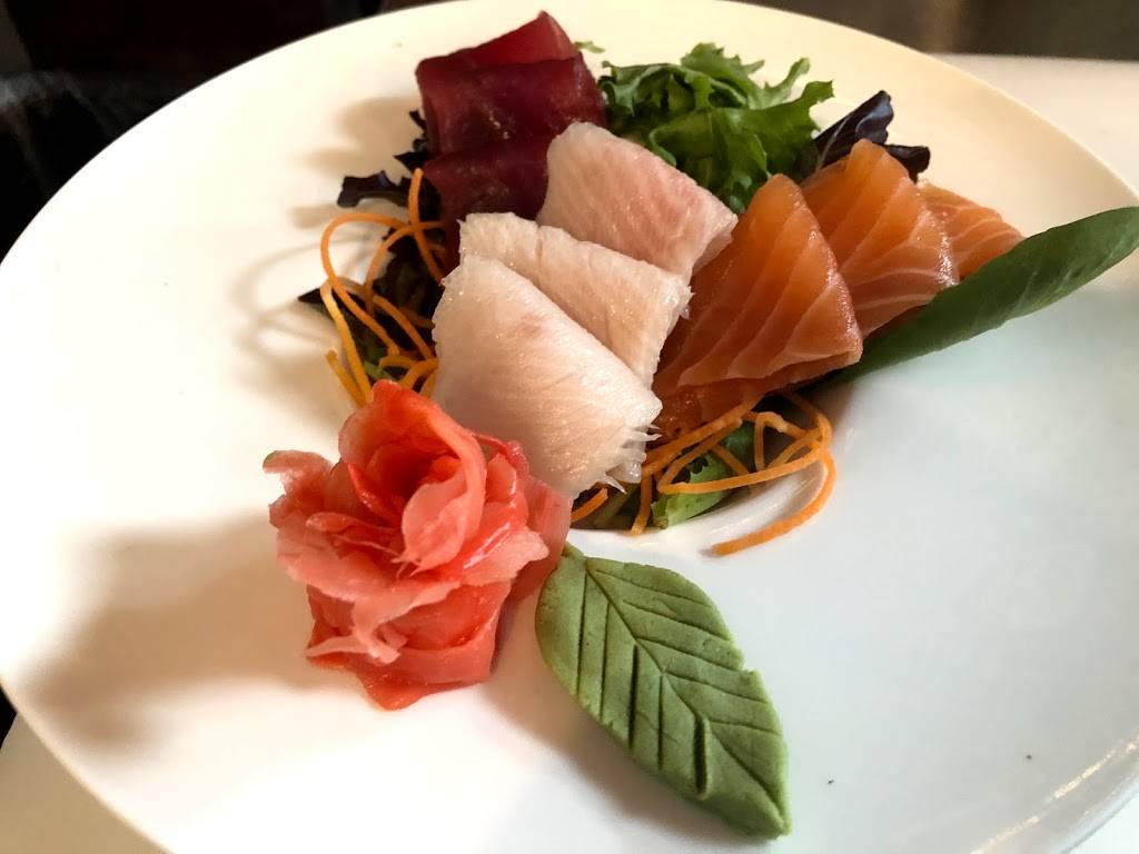 Shomi Sushi & Seafood | restaurant | 13680 Walsingham Rd, Largo, FL 33774, USA | 7274005535 OR +1 727-400-5535