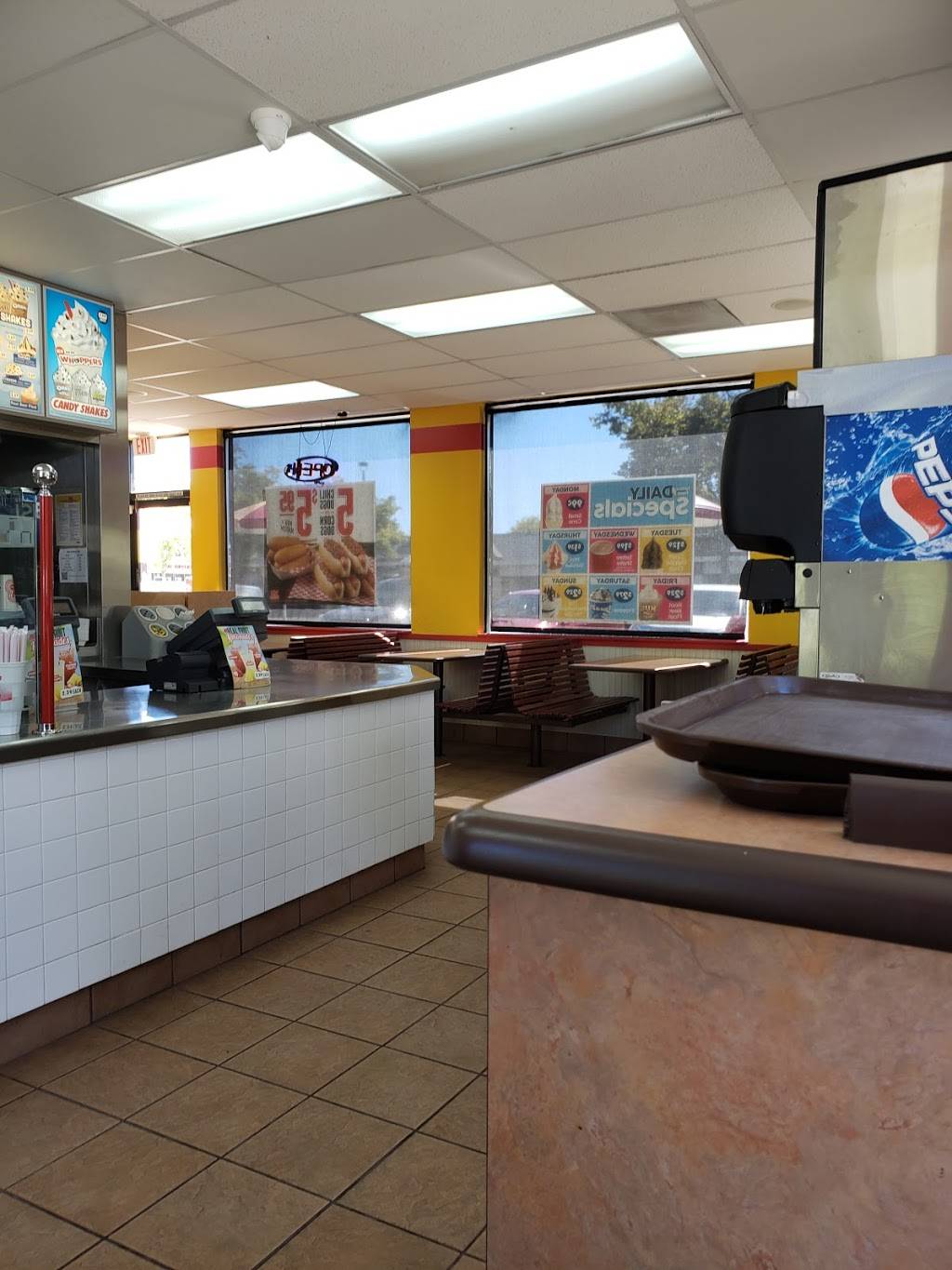 Wienerschnitzel | restaurant | 11076 Coloma Rd, Rancho Cordova, CA 95670, USA | 9166310018 OR +1 916-631-0018