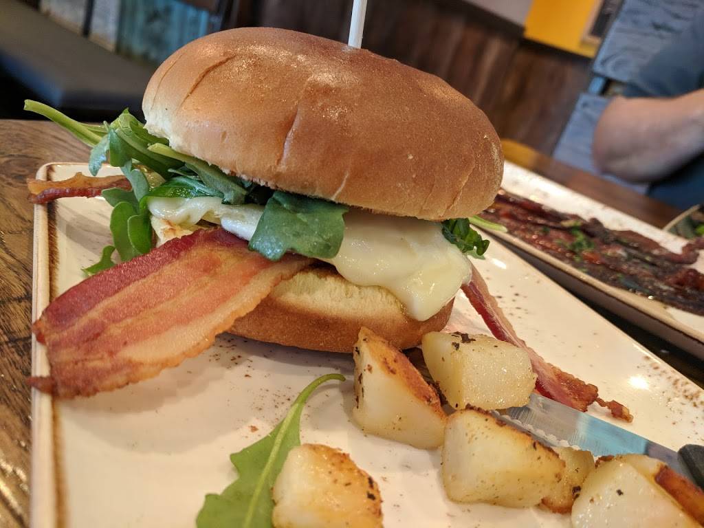 First Watch - Gulf Coast Town Center | restaurant | 10021 University Plaza Dr, Fort Myers, FL 33913, USA | 2397892910 OR +1 239-789-2910