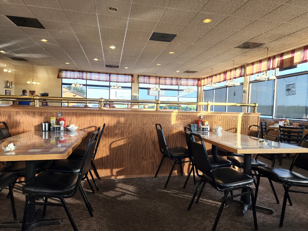 Jeffreys Restaurant | restaurant | 300 S McClellan Ave, Marquette, MI 49855, USA | 9062255445 OR +1 906-225-5445