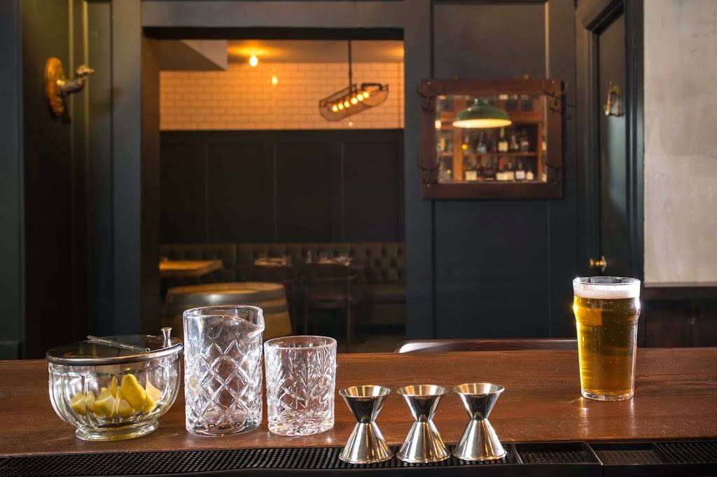 Eastside Social | restaurant | 1008 Queen St E, Toronto, ON M4M 1K1, Canada | 4164615663 OR +1 416-461-5663