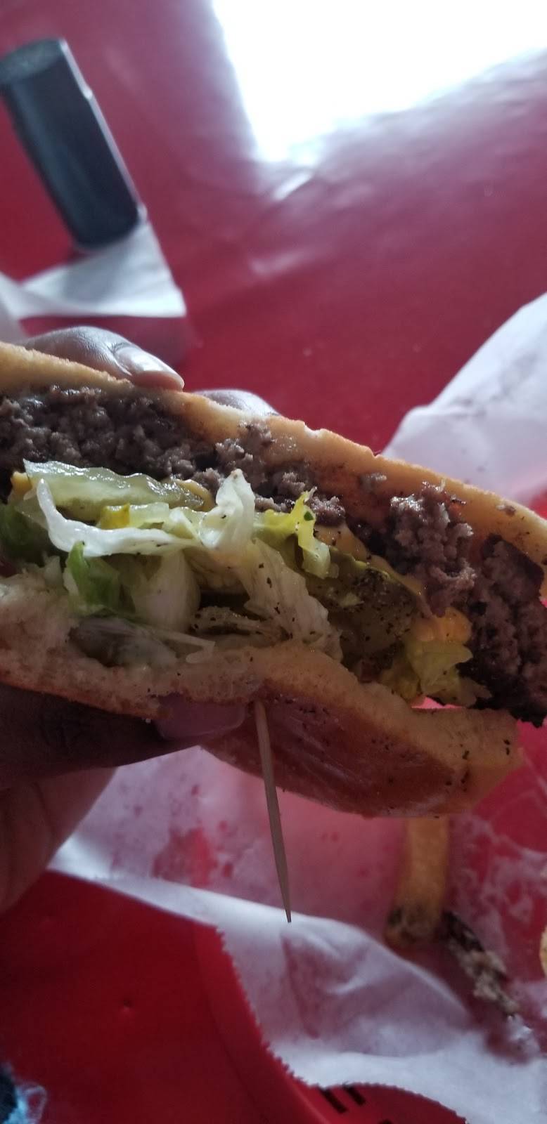 Blackjack Pizza | restaurant | 2536 Martin Luther King Jr Blvd, Dallas, TX 75215, USA | 2145651025 OR +1 214-565-1025